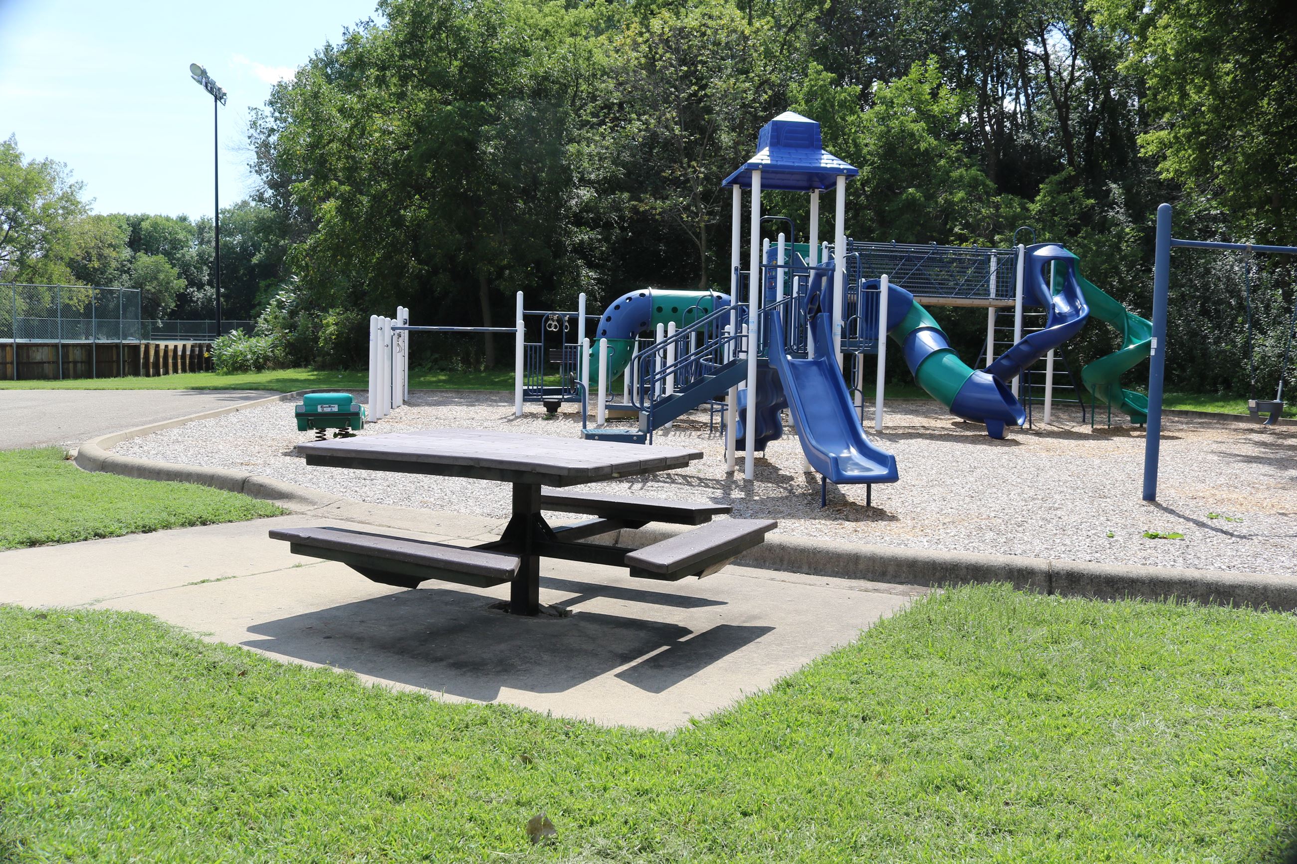 Paha Sapa picnic table and playground